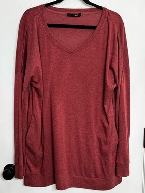Cozy V-Neck Lightweight Pullover Sweatshirt in Brick Red